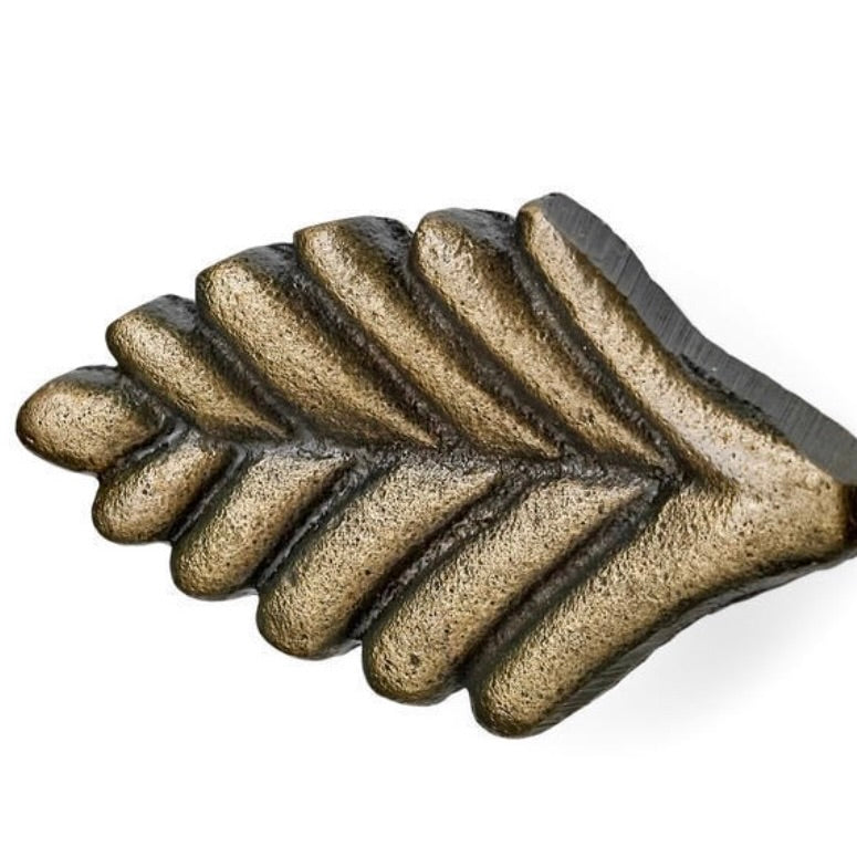 Antique Brass Leaf Knob