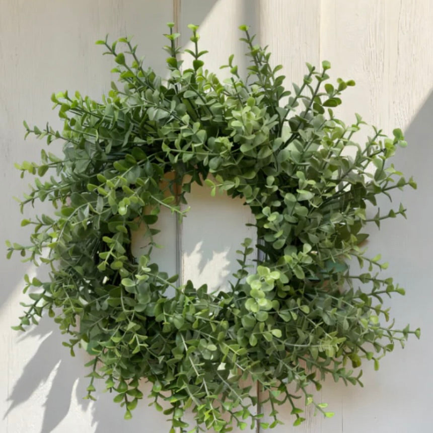 Baby Tears Wreath 14"