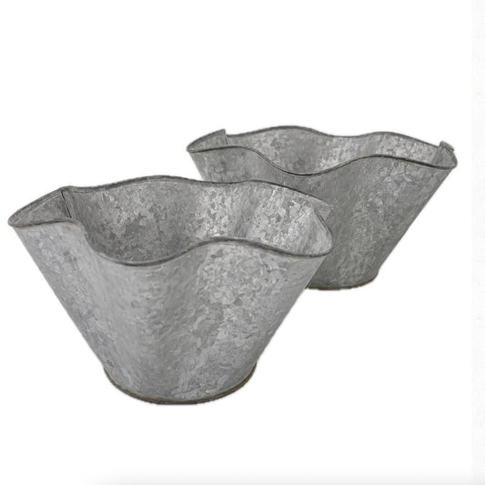 Metal Ruffle Planter Large